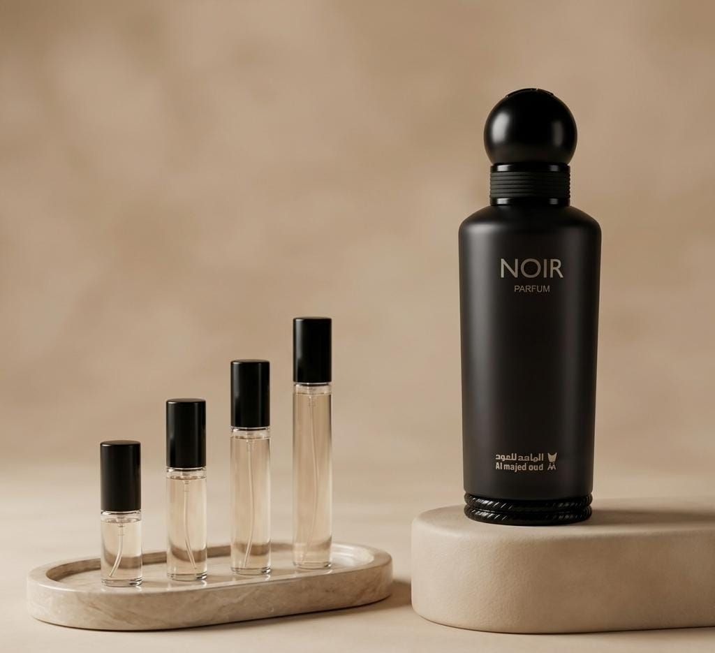 Al Majed Oud Noir perfume decant bottle