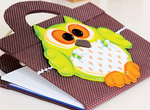 Capa de caderno em EVA