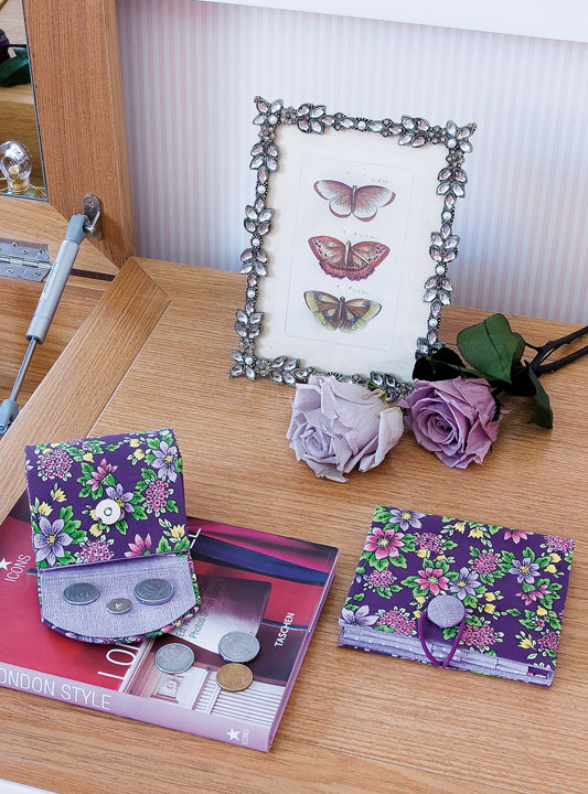 Carteira de bolso de EVA forrado com tecido estampado