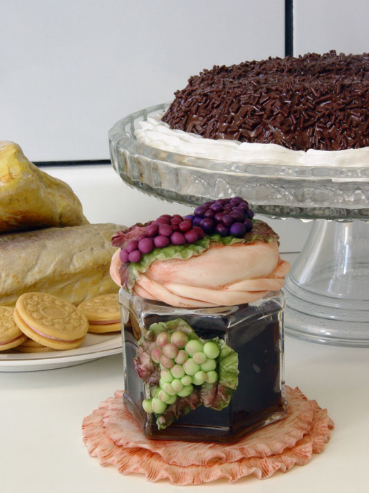 Pote de vidro com biscuit