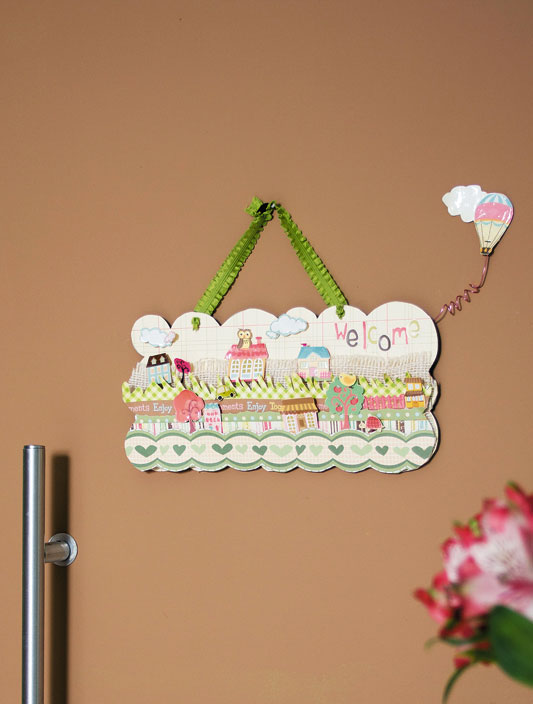 Artesanato infantil com enfeite de porta de scrap décor