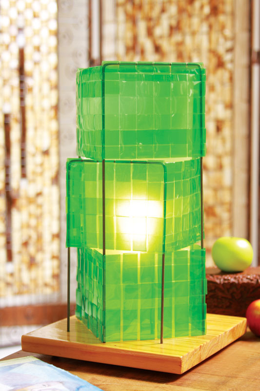 Luminária de garrafa PET