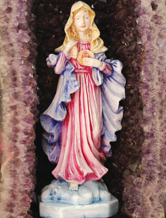 Pintura em gesso do Sagrado Coração de Maria