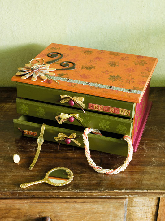 Minicômoda com scrap