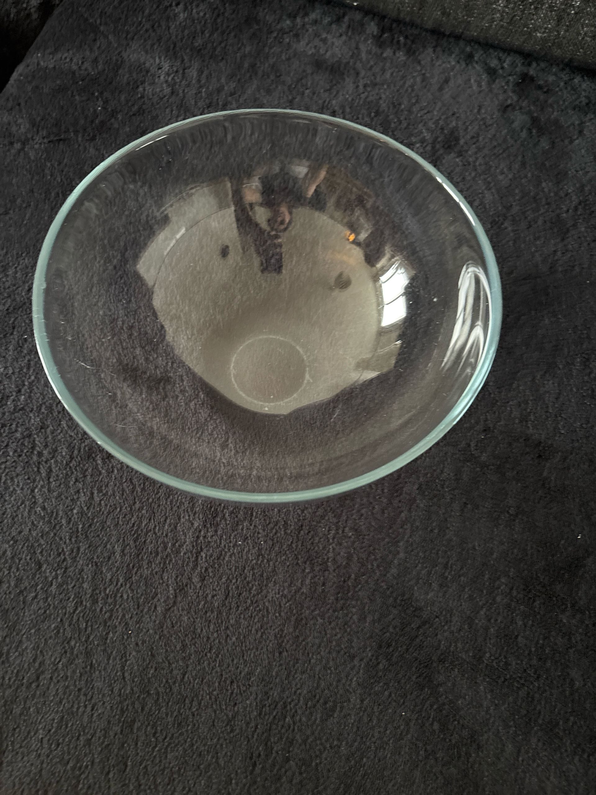 Glass bowl – bortskänkes nära Göteborg