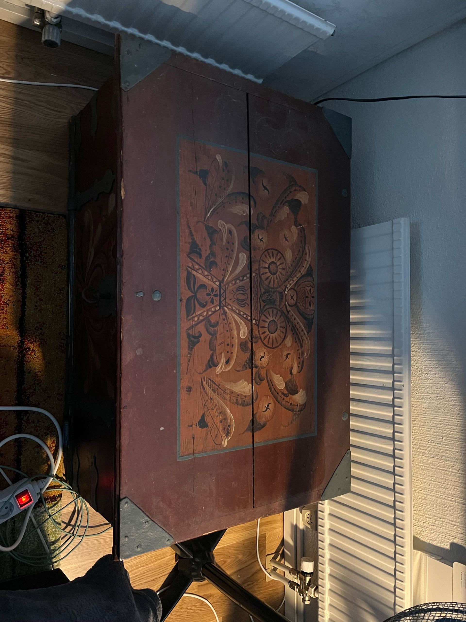 Brudkista – bortskänkes nära Sverige