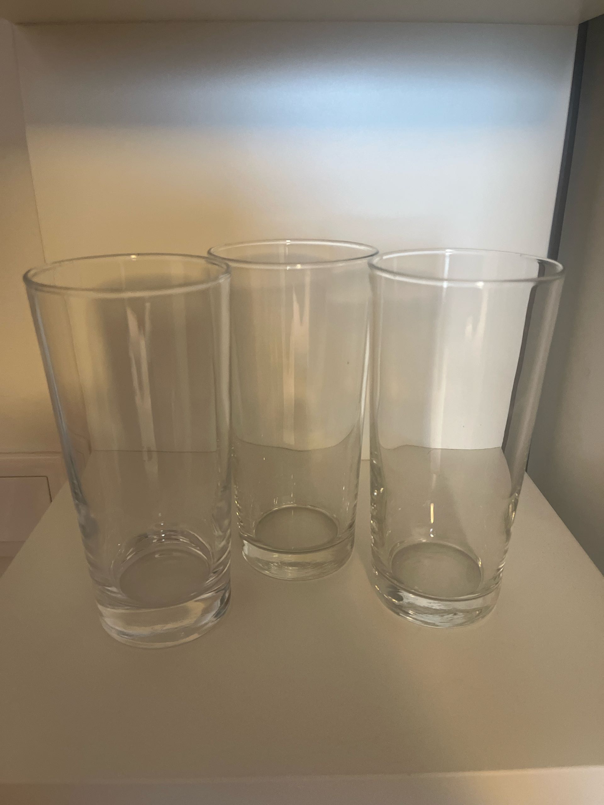 Set of cups – bortskänkes nära Sverige