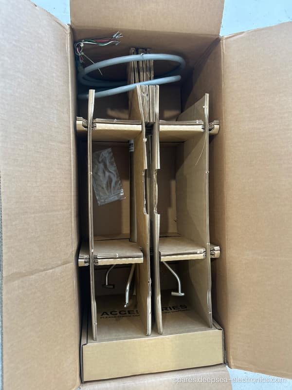 WO65 STD HTD CG2 PAN MT 1390-65-B-222 — Gill Instruments Limited