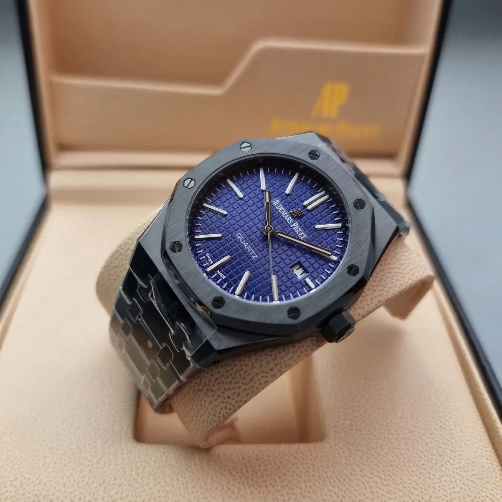 Audemars Piguet Royal Oak Replica - ساعة أوديمار رويال بيغيه  أوك إصدار "ماستر كواليتي - ساعات - صورة 3