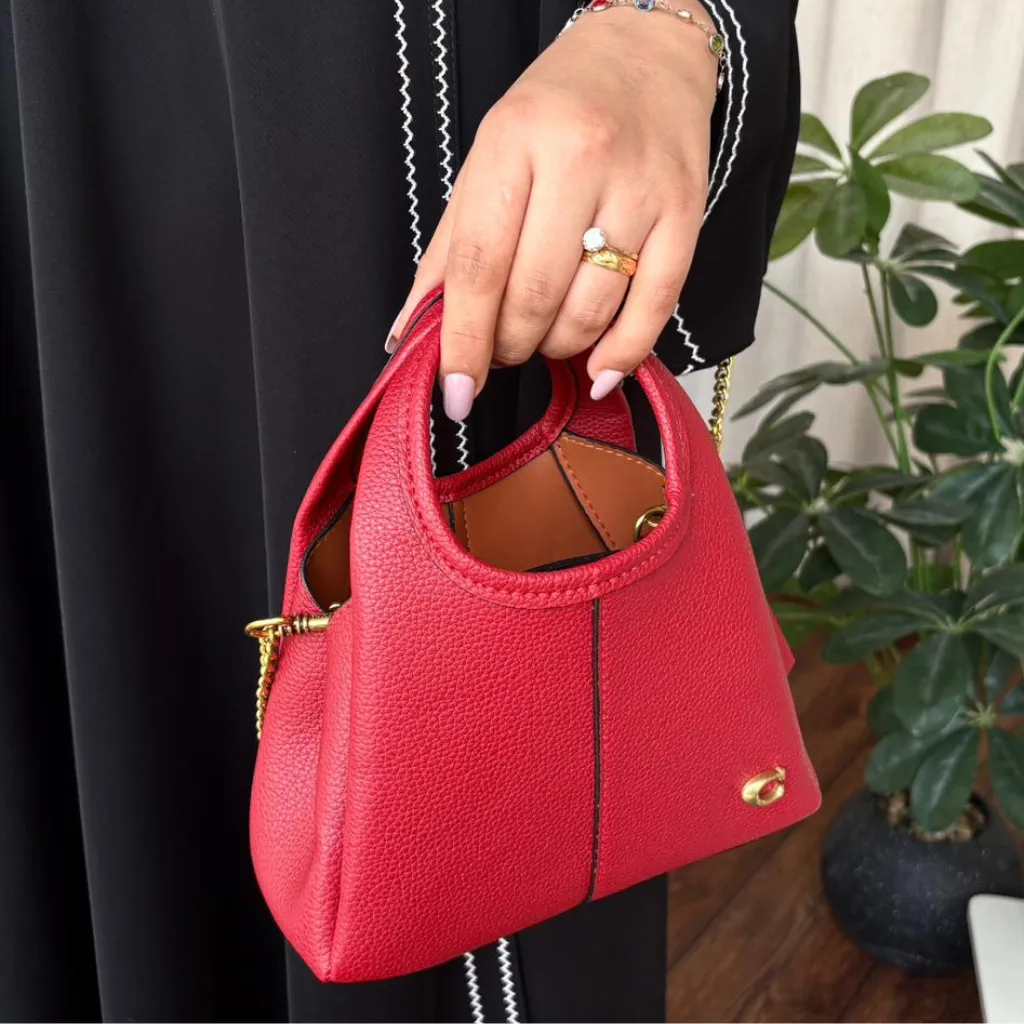 Coach Luna Bag - حقيبة كوتش "لونا" من الجلد المحبب الفاخر - حقائب - صورة 3