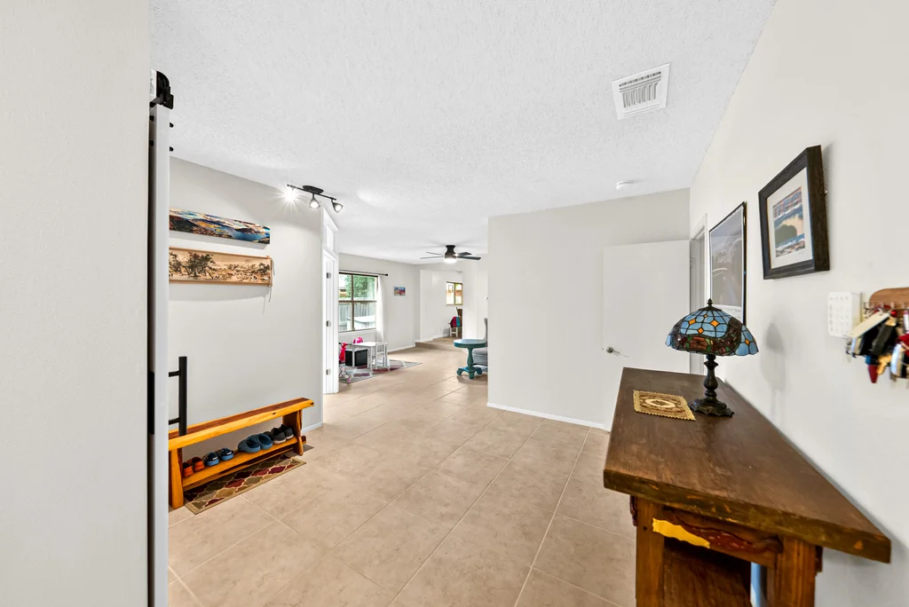 7058 Autumn Park-2