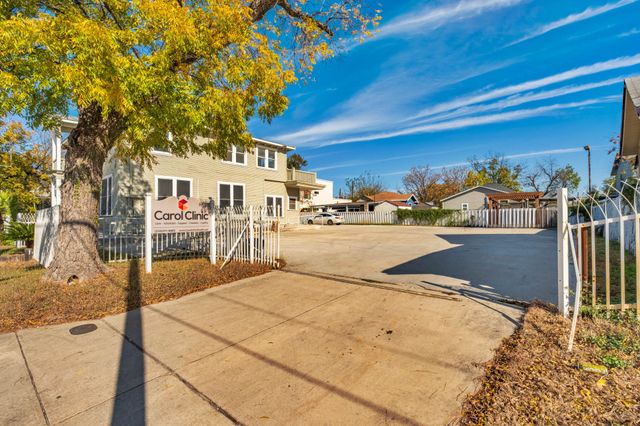 profphoto_(812 S Hackberry St)-5