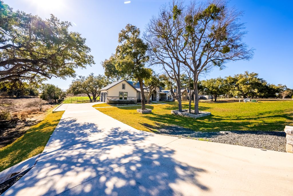 424 Arthur Court-55