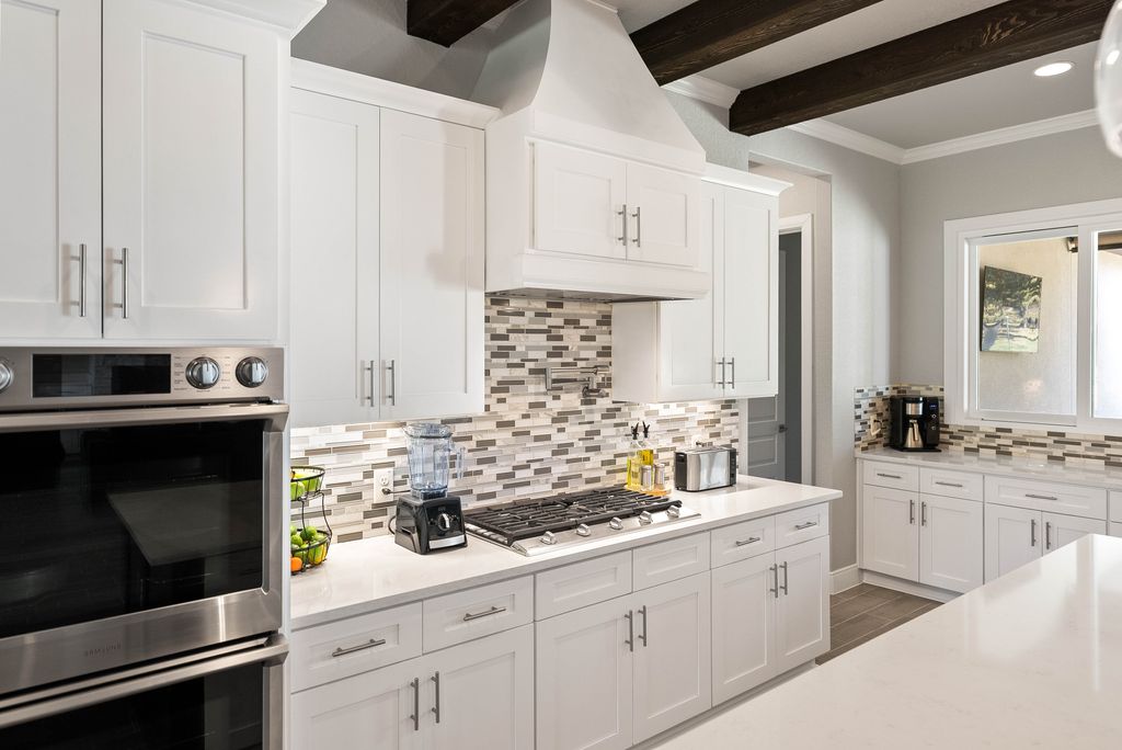 profphoto_(424 Arthur Ct)-2