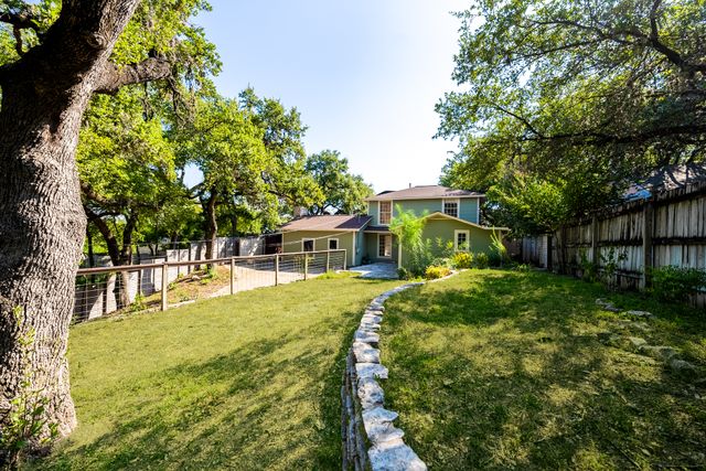 1305 Bonham Terrace-38