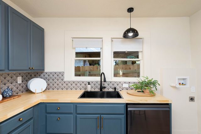 profphoto_(834 W Mulberry Ave)-12