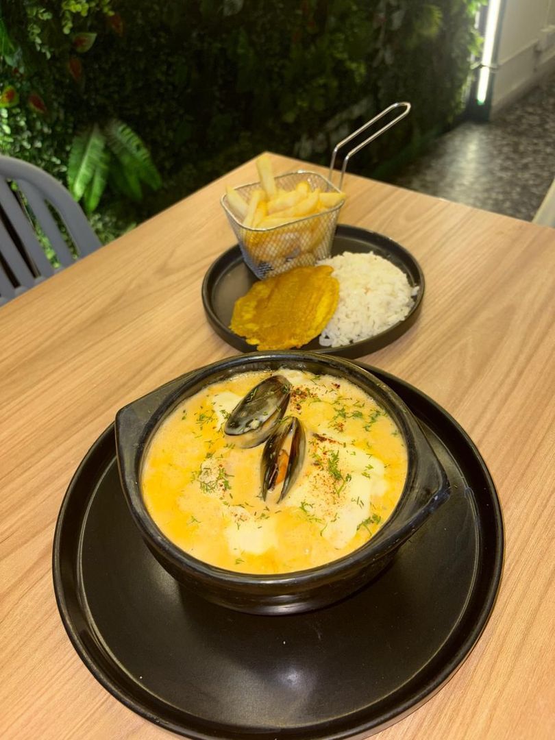 CAZUELA DE MARISCOS