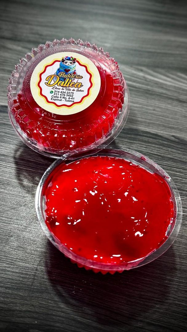 POSTRE MOUSSE FRESA