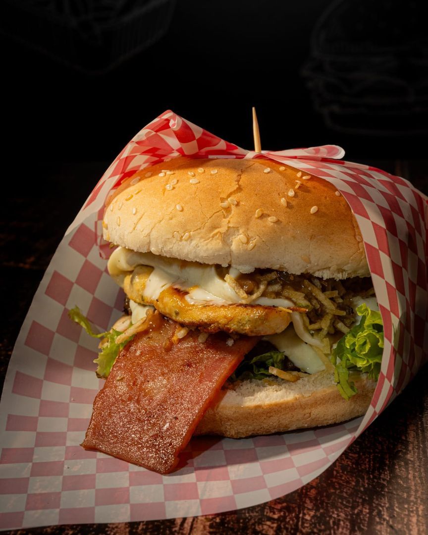 SUPER BURGUER