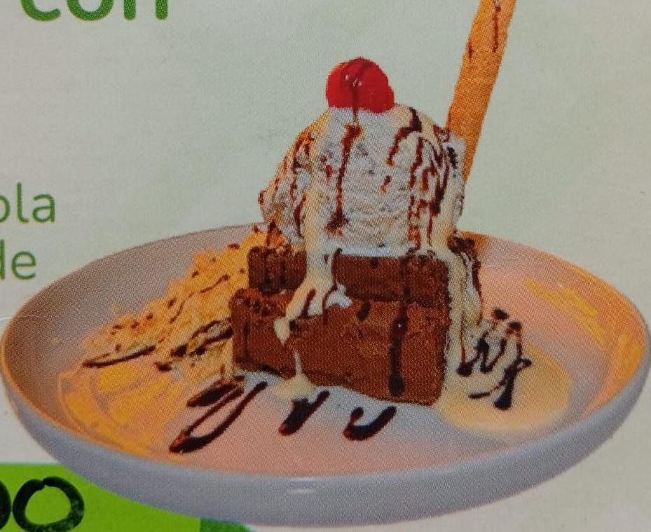 Brownie con Helado