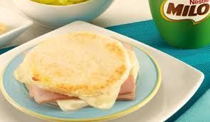 Arepa con Queso y Jamón