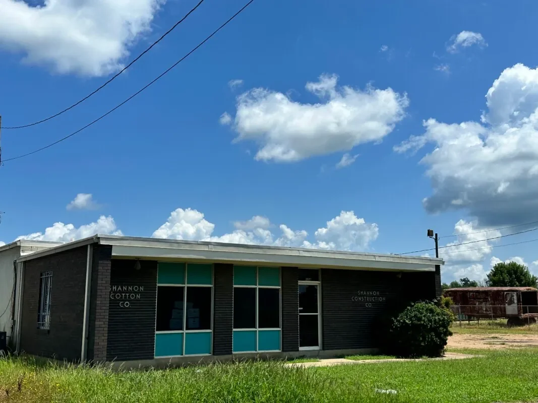 Listing image 1