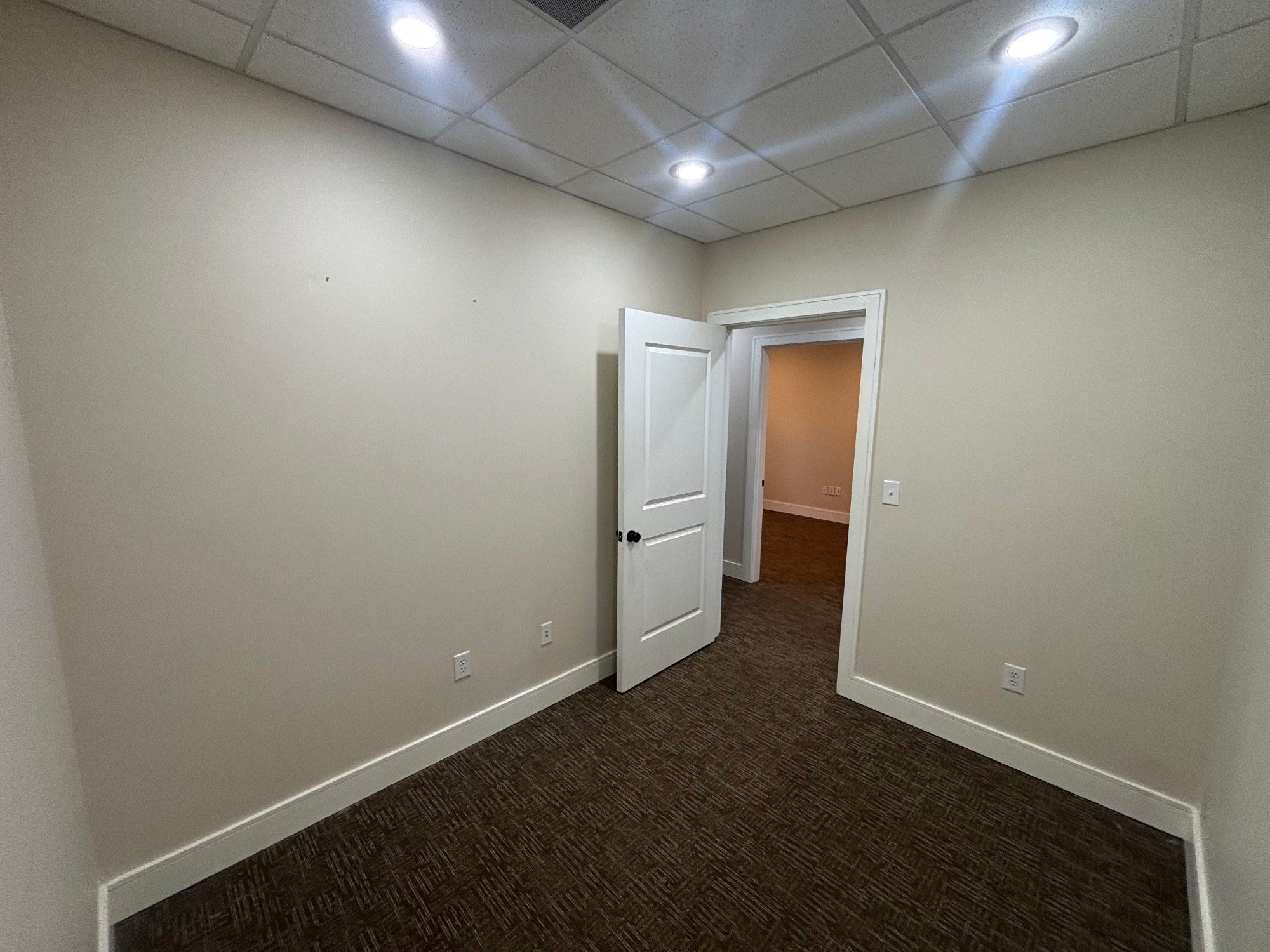 2630 Ridgewood Road, Jackson, MS 39216, photo 5 - DeLong & Barksdale Realty