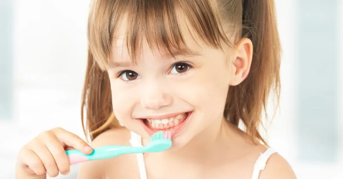 Eksik Dişlerinizi Tamamlamanın En Sağlıklı Yolu: İmplant Tedavisi