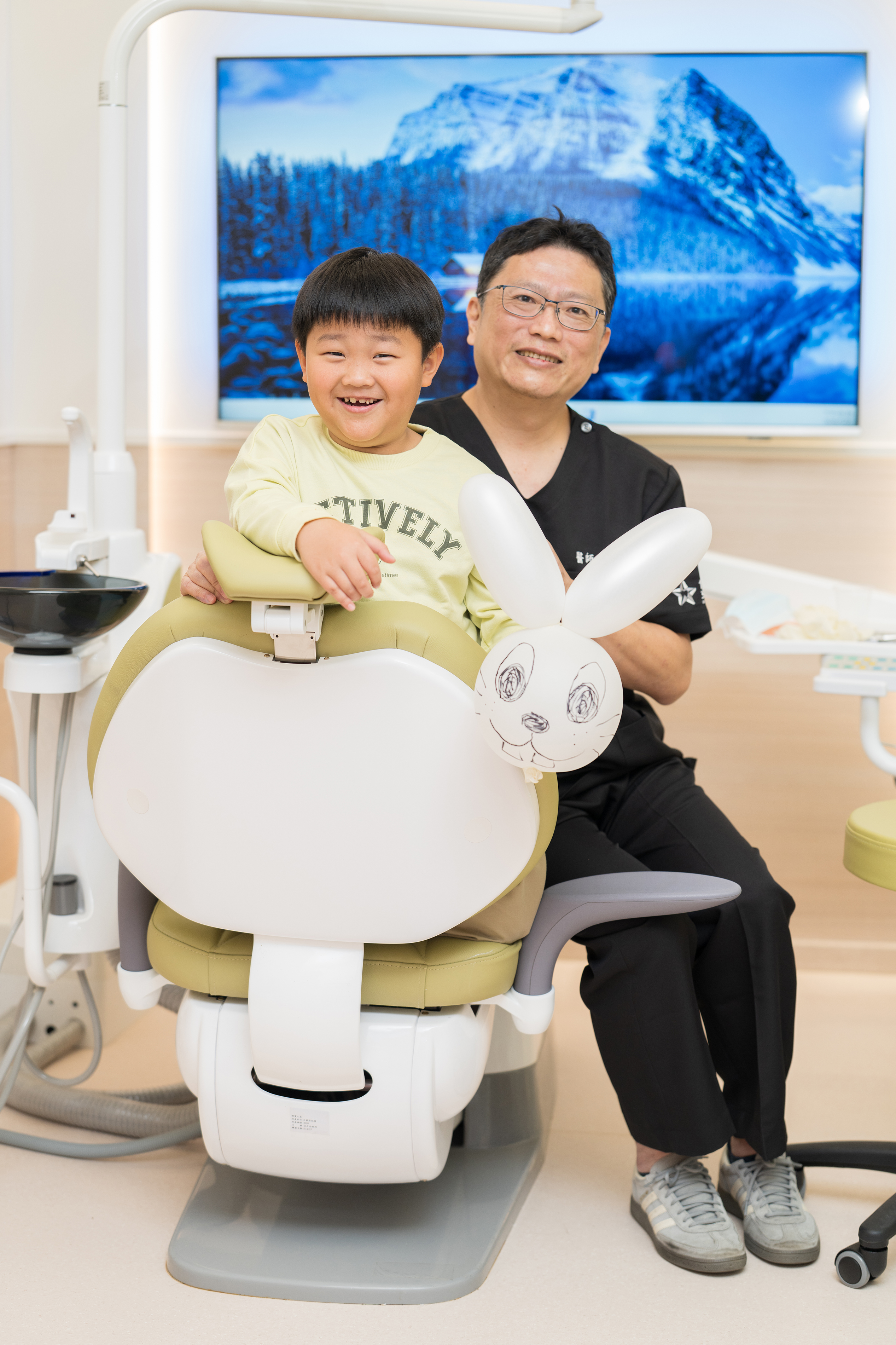 聽到機器聲就緊張？笑氣治療讓怕看牙的大人也能優雅完成療程