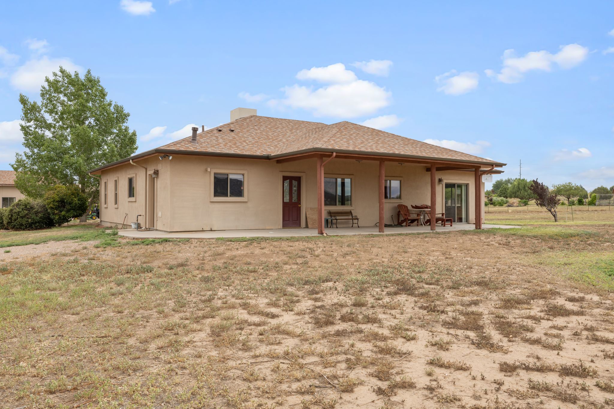 006-Front Exterior