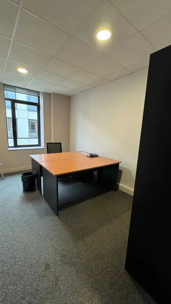 Bureau fermé - 13 m² - 1 à 2 postes