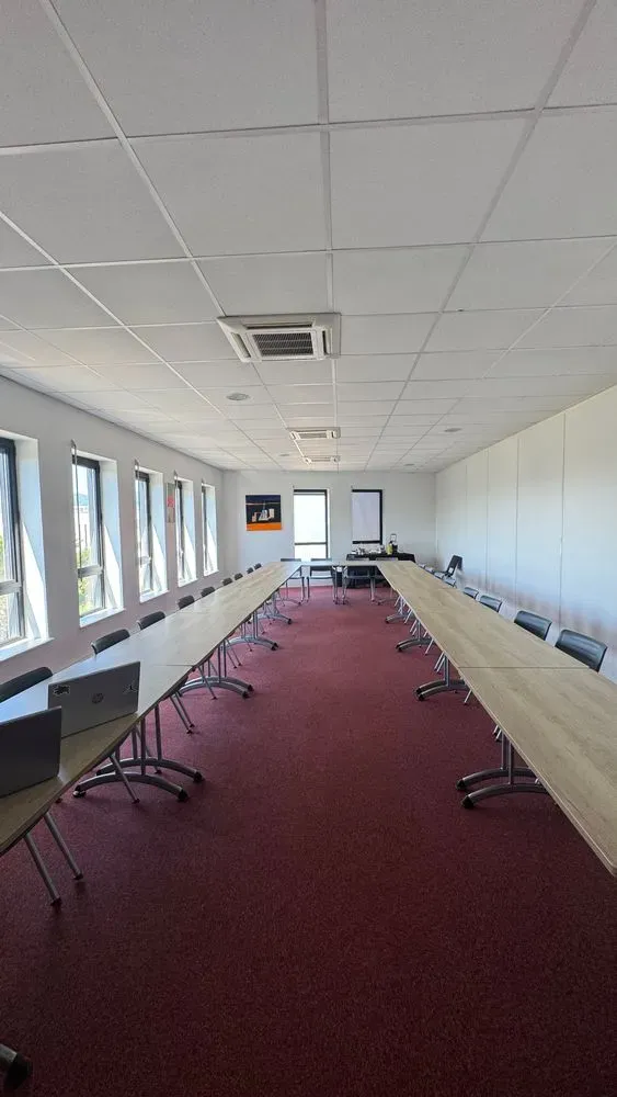 Le Salon - 10 postes