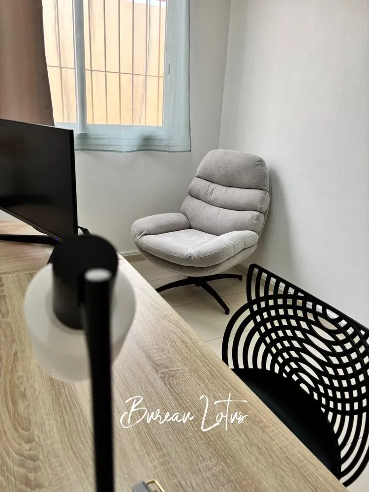 Bureau Lotus