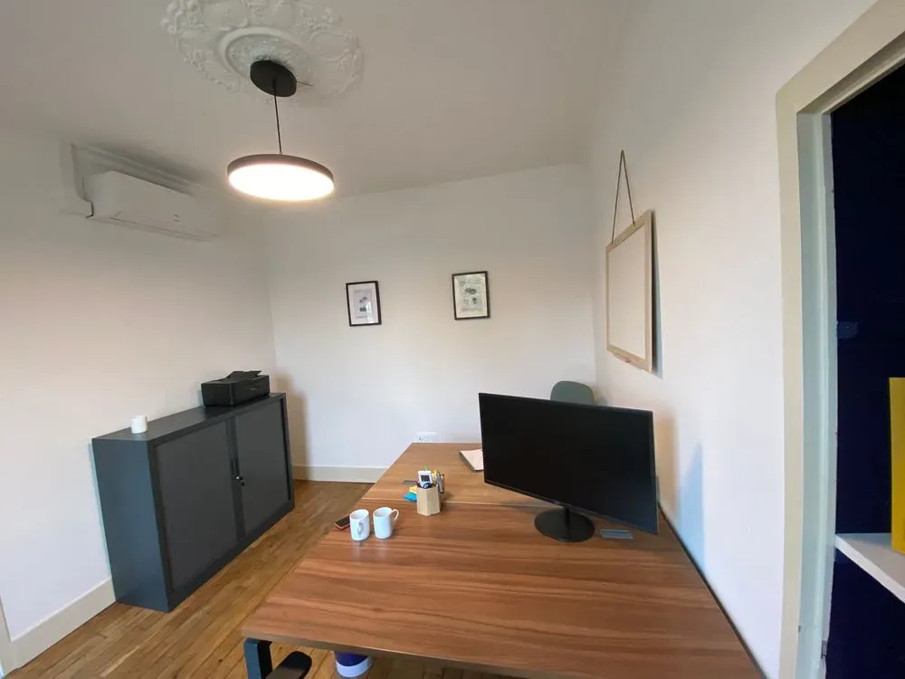 Bureau bleu