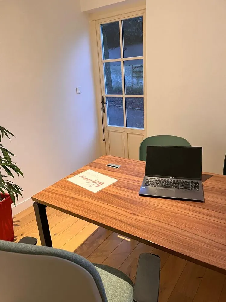 Bureau de la Tour