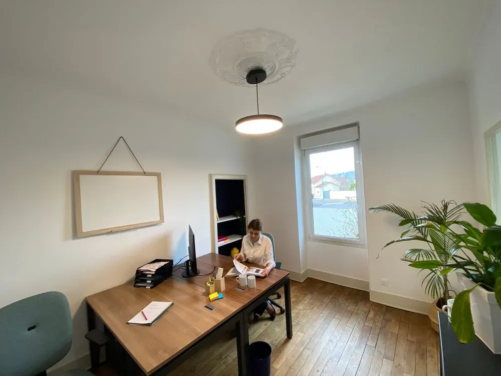 Bureau bleu