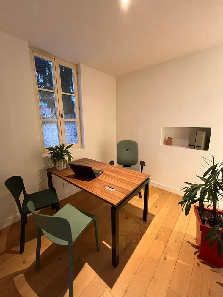 Bureau de la Tour