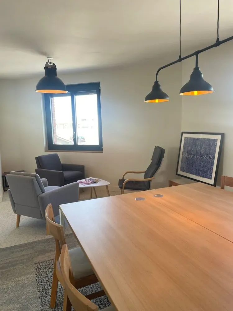 >> CAFÉ DE L’AVENIR Café Cantine Coworking