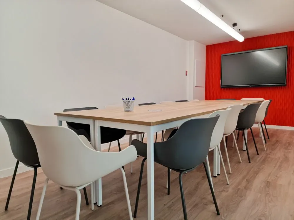 Salle de réunion 3 à 5 personnes
