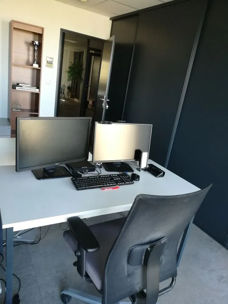 B26 - 15.28m² - 590€ht/mois