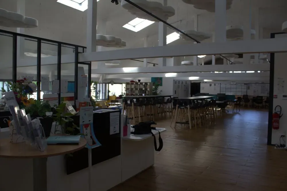 [Weekend] Espace modulable et pluri-fonctionnel (accueil, réunion, animation, cuisine/restauration...)