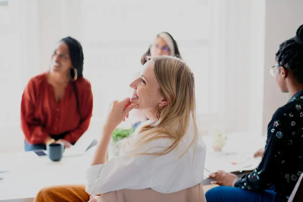 Bureau fermé quatro | Résident