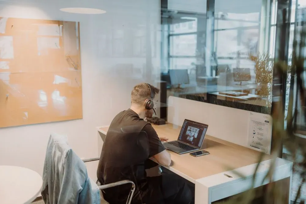 Bureau fermé solo | Résident