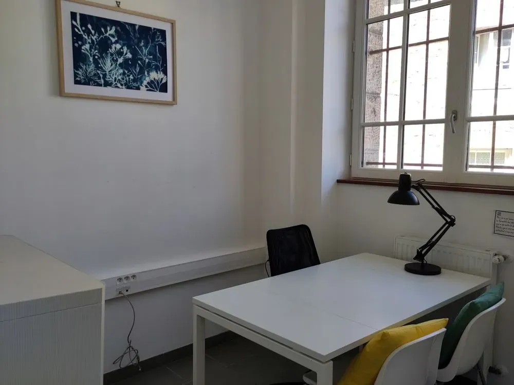 La Garde-Guérin  (haute saison) - Bureau individuel ou de rendez-vous