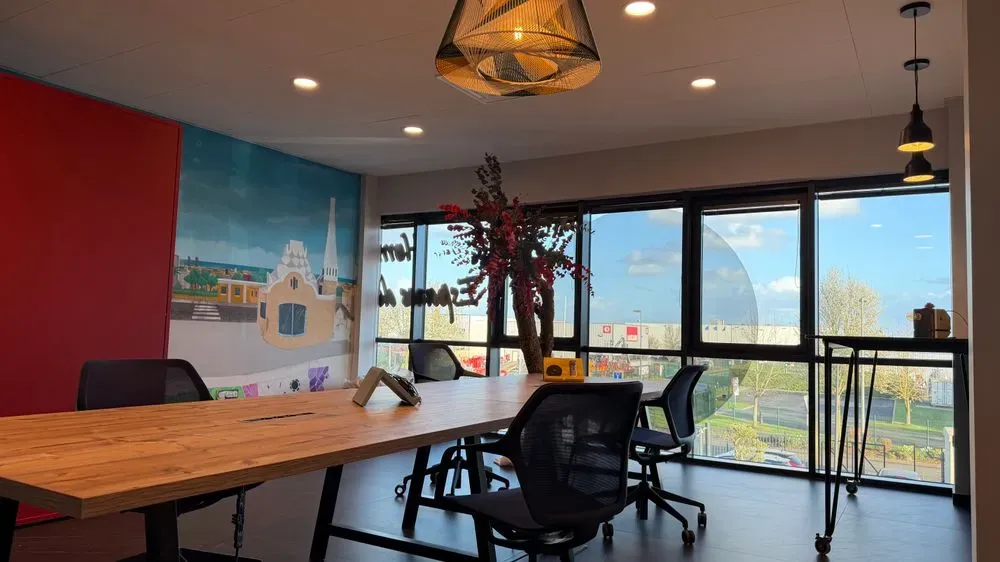 Le Park Güell. Open space pour co-working ou Salle de réunion