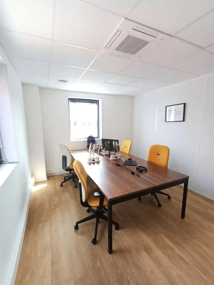 Bureau - Verso