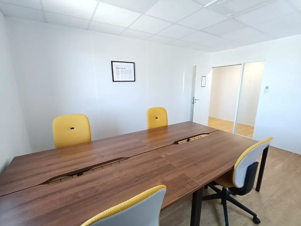 Bureau - Verso