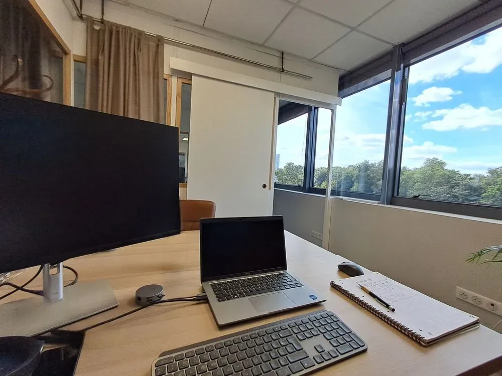 LAB 1 et 3 - Bureau privatif
