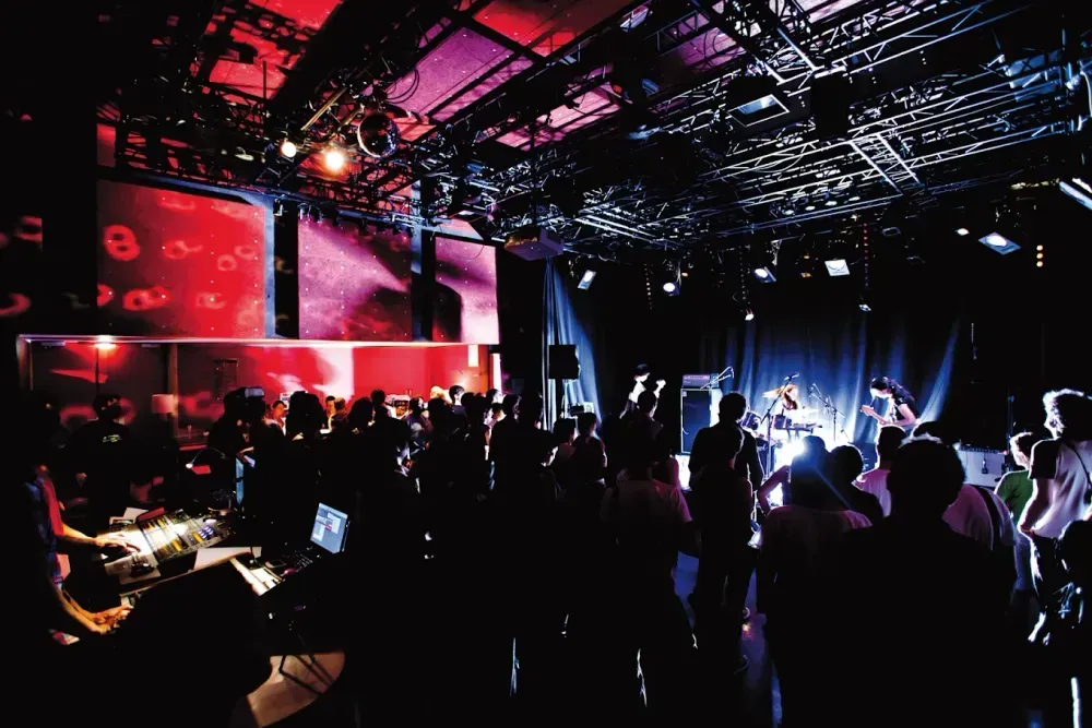 CREE TA FICHE TECH ET TON RIDER