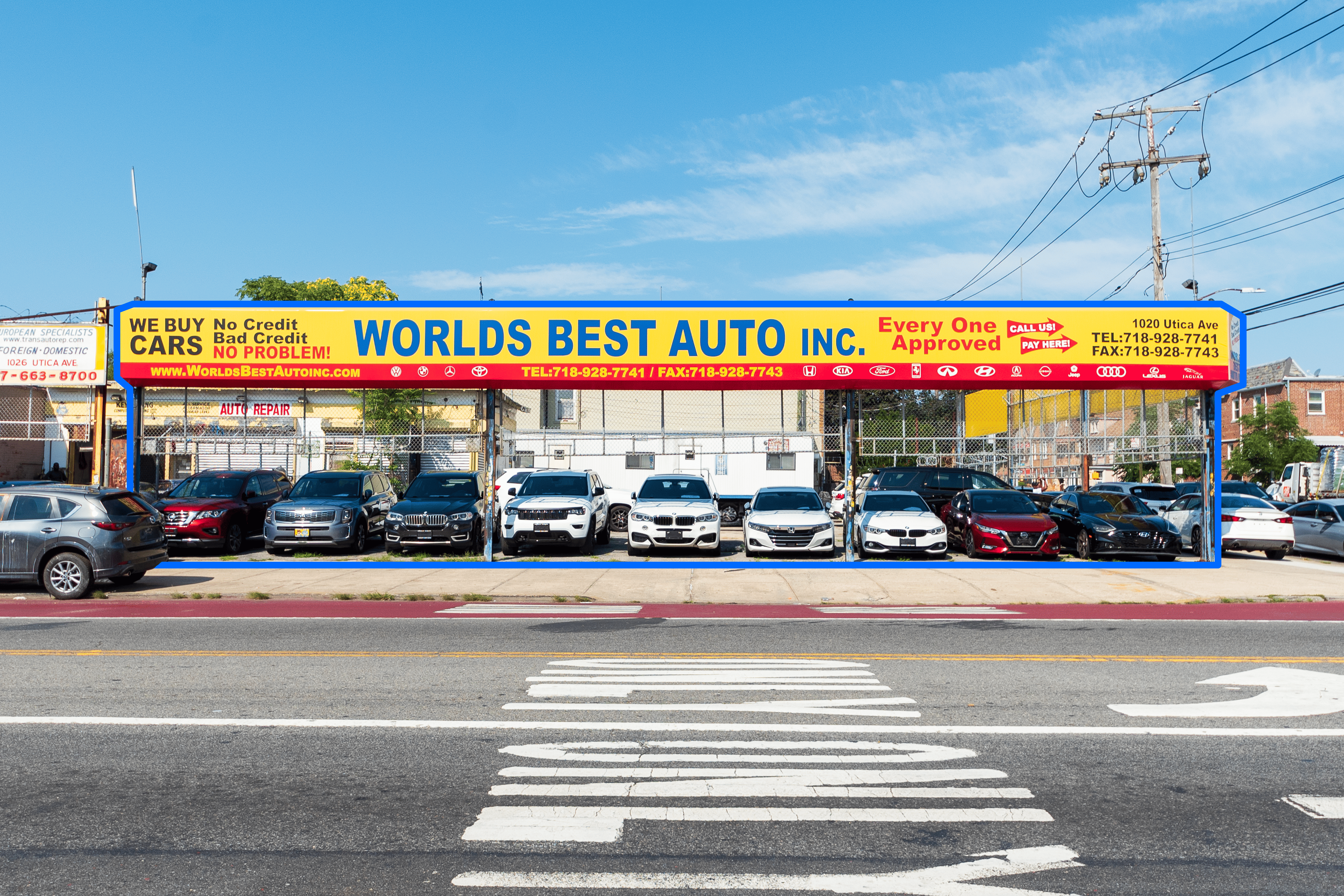 10,000 SF | Prime Auto Dealership Property With Excellent Exposure for Lease